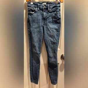 Good American Good Legs Skinny Jeans Medium Wash size 2/26